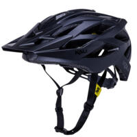 Mat sort cykelhjelm af mærket Kali Lunati. stor sikkerhed og masser af udluftning til cyklisten