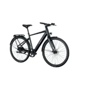 Mat sort E-Fly Eos herre-elcykel stående mod hvid baggrund.